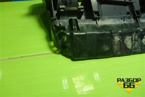 Кронштейн заднего бампера центральный (51128069250) для BMW X5 G05 с 2018г (Х5 Г05)