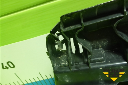 Кронштейн заднего бампера центральный (51128069250) для BMW X5 G05 с 2018г (Х5 Г05)