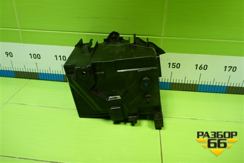 Ящик под аккумулятор (2S6T10723BD) для Ford Fusion с 2002г (Фьюжн)