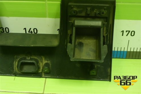 Накладка на торпедо (левая) (2N11N043K93AA) для Ford Fusion с 2002г (Фьюжн)