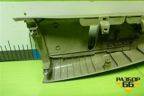 Обшивка стойки центральная верхняя левая (2N11N24583AMW) для Ford Fusion с 2002г (Фьюжн)