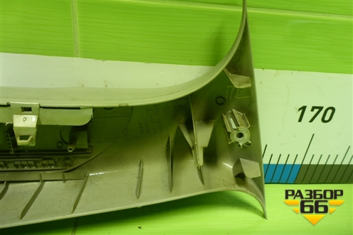 Обшивка стойки центральная верхняя левая (2N11N24583AMW) для Ford Fusion с 2002г (Фьюжн)