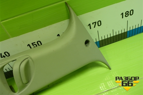 Обшивка стойки центральная верхняя правая (2N11N24582ANW) для Ford Fusion с 2002г (Фьюжн)