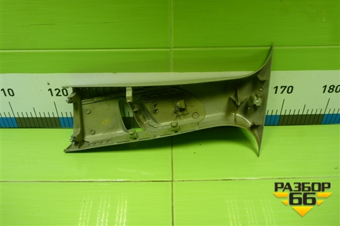 Обшивка стойки центральная верхняя правая (2N11N24582ANW) для Ford Fusion с 2002г (Фьюжн)