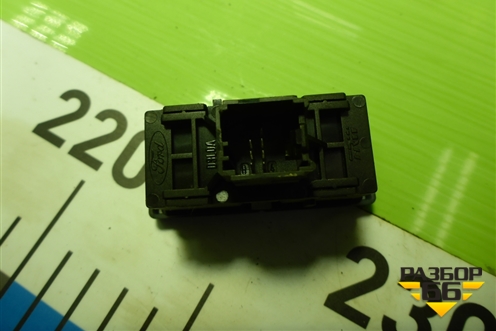 Кнопка обогрева лобового и заднего стекла (6S6T18K574AD) для Ford Fusion с 2002г (Фьюжн)