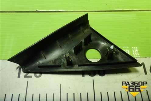 Накладка двери передней левой уголок (96304172) для Chevrolet Lanos с 2004г (Ланос)