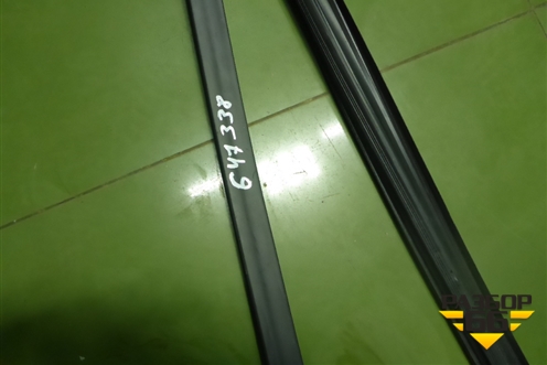 Уплотнитель стекла двери задней правой (51357431136) для BMW X7 G07 с 2018г (Х7 Г07)