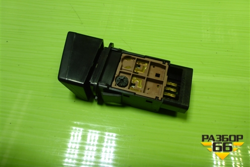 Кнопка аварийной сигнализации для Mazda Mazda 5 с 2005-2010г