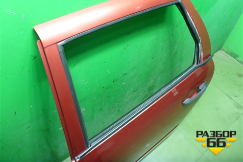 Дверь задняя левая (хетчбэк) для VAZ Kalina/Калина