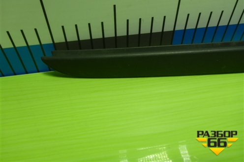 Молдинг лобового стекла правый (51137475010) для BMW 4-серия G22 с 2020г