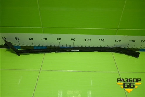 Молдинг лобового стекла правый для Toyota Land Cruiser (300) с 2021г (Ленд Крузер)