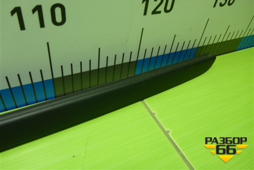 Молдинг лобового стекла левый (7475979) для BMW 2-серия F44 с 2019г