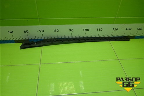 Молдинг лобового стекла левый (7475979) для BMW 2-серия F44 с 2019г