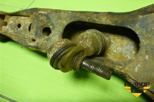 Рычаг задний нижний под пружину для Mazda Mazda 5 с 2005-2010г