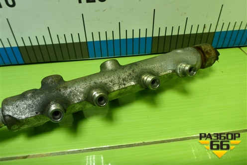 Рейка топливная рампа (2.0л RF) для Mazda Mazda 5 с 2005-2010г