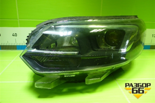 Фара левая (ксенон с блоком и лампой) (983283768000) для Opel  Zafira Life с 2019г (Зафира Лайф)