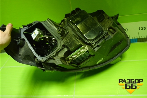 Фара левая (ксенон с блоком и лампой) (983283768000) для Opel  Zafira Life с 2019г (Зафира Лайф)