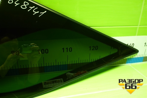 Стекло глухое правое (заднее) (A1666702212) для Mercedes Benz ML-Klass W166 c 2011г (МЛ)