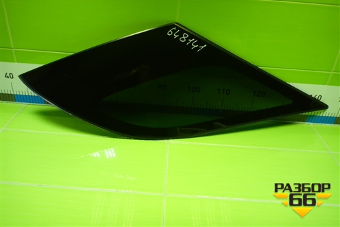 Стекло глухое правое (заднее) (A1666702212) для Mercedes Benz ML-Klass W166 c 2011г (МЛ)