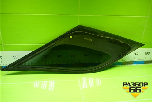 Стекло глухое правое (заднее) (A1666702212) для Mercedes Benz ML-Klass W166 c 2011г (МЛ)
