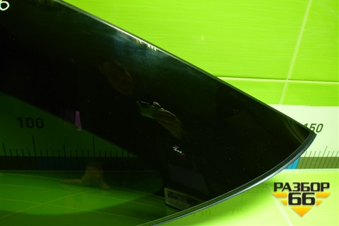 Стекло глухое левое (заднее) (A1666702112) для Mercedes Benz ML-Klass W166 c 2011г (МЛ)