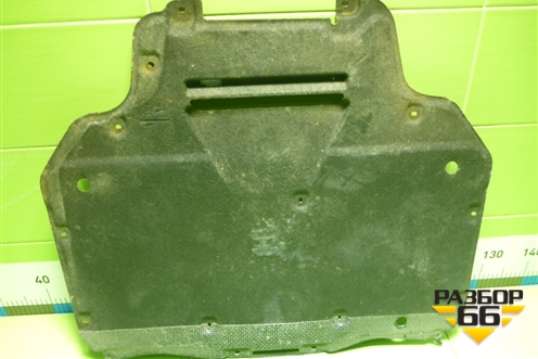 Пыльник двигателя (4M0825236A) для Audi Q7 c 2015г (Ку 7)