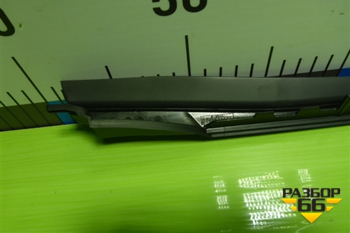 Молдинг лобового стекла правый (новый) (51137475010) для BMW 4-серия G22 с 2020г