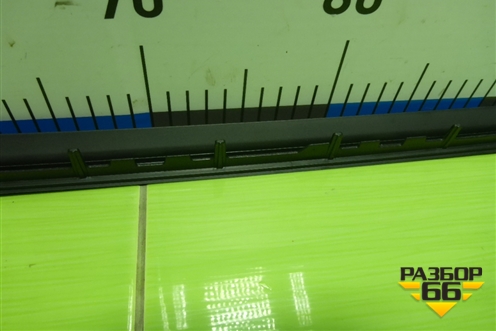 Молдинг лобового стекла правый (новый) (51137475010) для BMW 4-серия G22 с 2020г