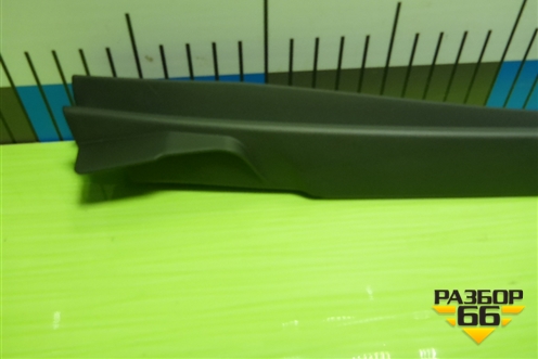 Молдинг лобового стекла левый (новый) (51137475009) для BMW 4-серия G22 с 2020г