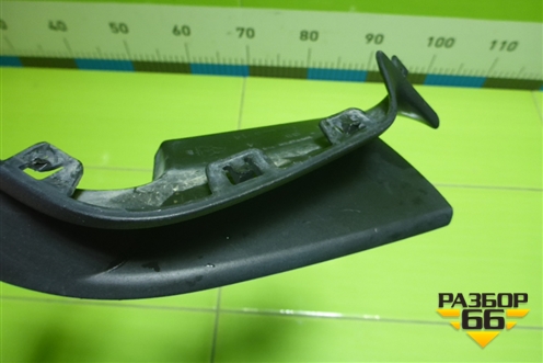 Накладка переднего бампера правая (51118070394) для BMW X3 G01 с 2017г (Х3 Г01)