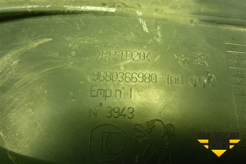 Молдинг лобового стекла левый нижний (9680366980) для Peugeot 408 с 2012г