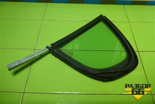 Стекло двери задней правой форточка для Peugeot 408 с 2012г