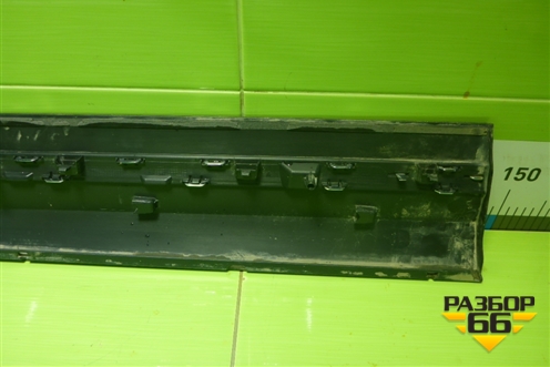 Накладка двери передней правой (A2477271501) для Mercedes Benz GLA-Klass H247 с 2019г (ГЛА)