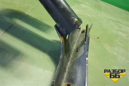 Кронштейн переднего крыла правый  (H4843022200A0) для Foton Auman EST с 2016г (Ауман)