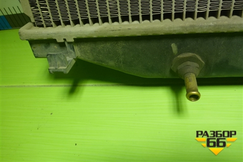 Радиатор охлаждения (дубликат) (TY0009105) для Toyota Land Cruiser (100) с1998-2007г (Ленд Крузер)