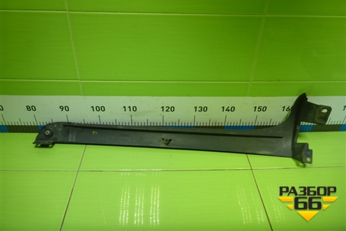 Молдинг лобового стекла левый  (504283187) для Iveco Stralis с 2007г (Стралис)