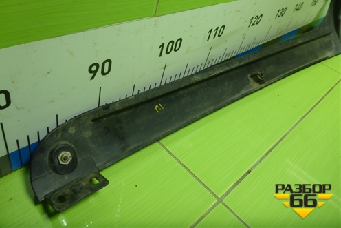 Молдинг лобового стекла левый  (504283187) для Iveco Stralis с 2007г (Стралис)