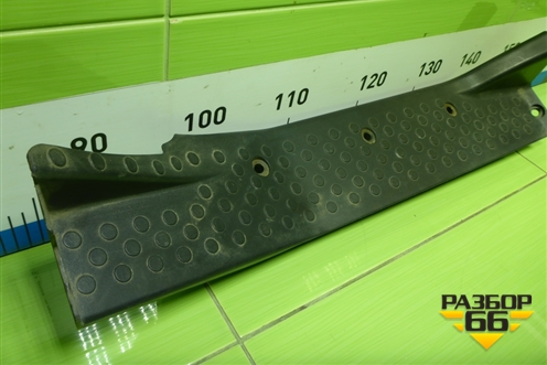 Накладка порога внутренняя правая  (504065798) для Iveco Stralis с 2007г (Стралис)