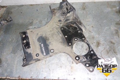 Кронштейн усилителя переднего бампера левый  (94133004490) для Mercedes Benz TRUCK Axor 2 с 2004г (Аксор)