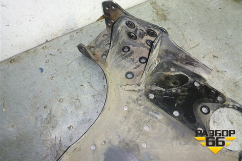 Кронштейн усилителя переднего бампера левый  (94133004490) для Mercedes Benz TRUCK Axor 2 с 2004г (Аксор)