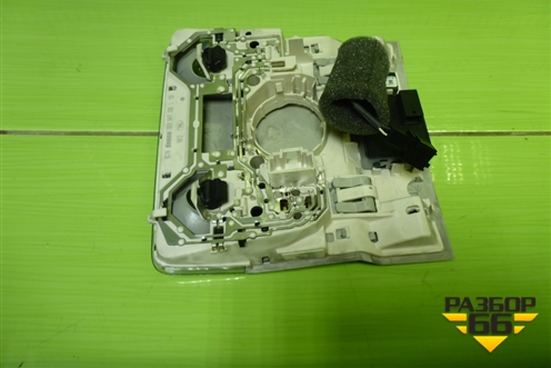 Плафон салонный передний (5E0947105L) для Skoda Octavia (A7) с 2013г (Октавия)