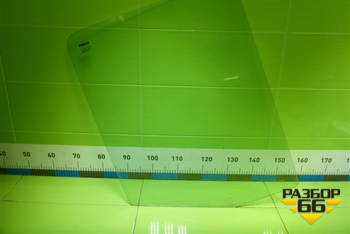 Стекло двери правой для Iveco Stralis с 2007г (Стралис)