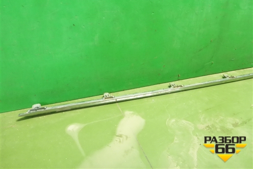 Накладка на порог наружная правая (хром) (7585733010) для Toyota Camry V70 с 2017г (Камри)