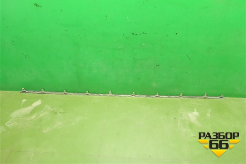 Накладка на порог наружная правая (хром) (7585733010) для Toyota Camry V70 с 2017г (Камри)