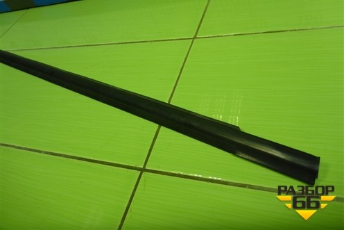 Накладка стекла переднего правого для Kia Rio с 2011-2016г (Рио 3)