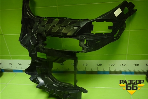 Кронштейн переднего бампера левый (M-пакет) (51118069227) для BMW X5 G05 с 2018г (Х5 Г05)