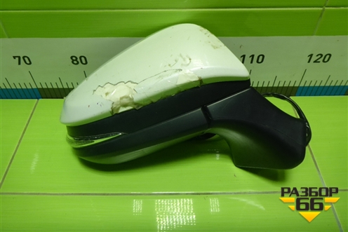 Зеркало правое электрическое (9 контактов) для Toyota Harrier с 2020-2025г (Хариер)