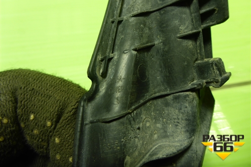 Молдинг лобового стекла нижний правый (861544Y000) для Kia Rio с 2011-2016г (Рио 3)