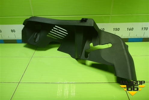 Держатель задней полки левый (2N11N46809APW) для Ford Fusion с 2002г (Фьюжн)