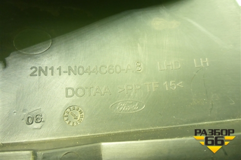 Накладка на торпедо (боковая левая) (2N11N044C60AB) для Ford Fusion с 2002г (Фьюжн)
